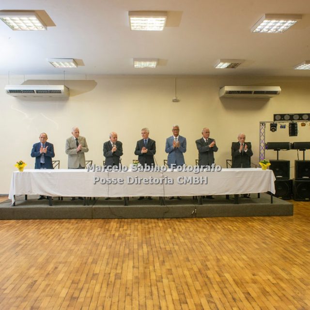 Mesa Diretora. Da esq para a dir - Cel Ary Vieira Costa, Gen Div Amaury Sá Freire de Lima,  Cel Ney Guimarães, Gen Div Altair José Polsin, Ten Cel João Carlos Dias, Gen Ex Romulo Bini Pereira e Cel Sidon