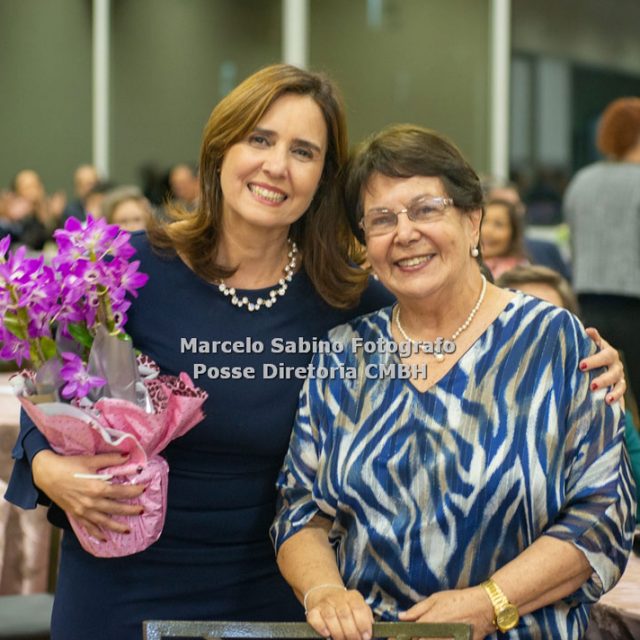 Ione Martins Diniz e Helga Maria Camelier Guimarães